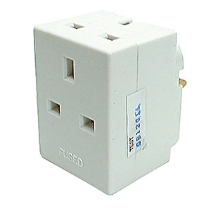 240V 3 Way Adaptor 240V 3 Way Adaptor